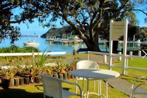 Hananui Lodge and Apartments